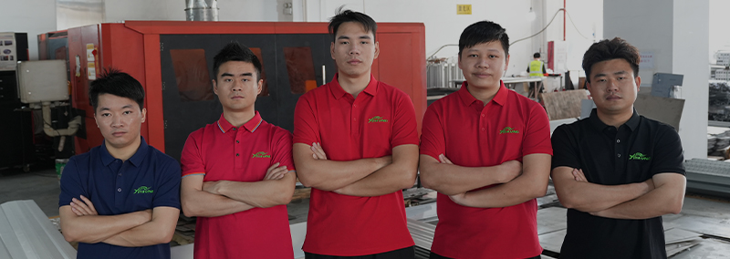 YISHANG technical staff
