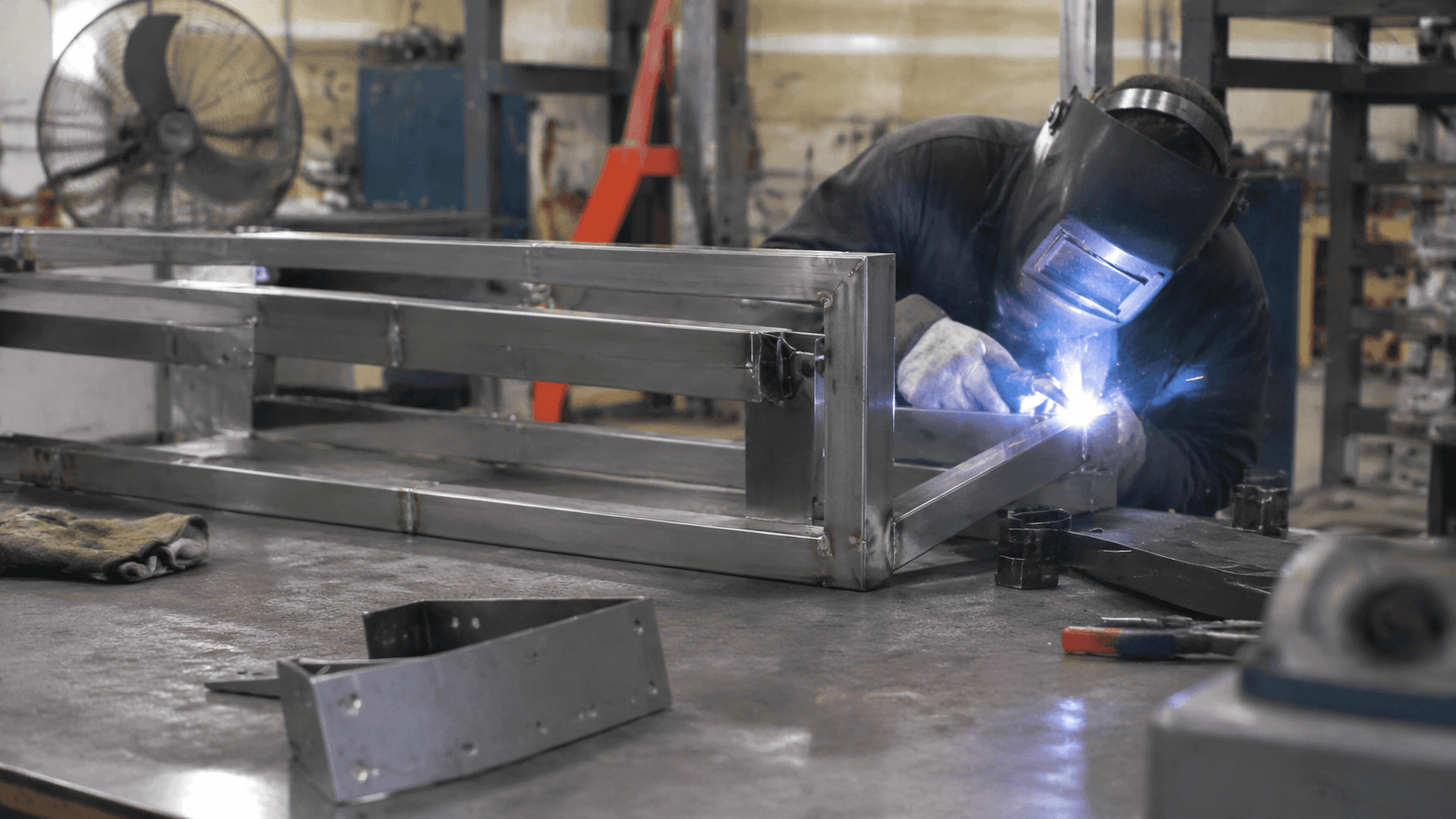 contract welding & fabricating production and quality inspection